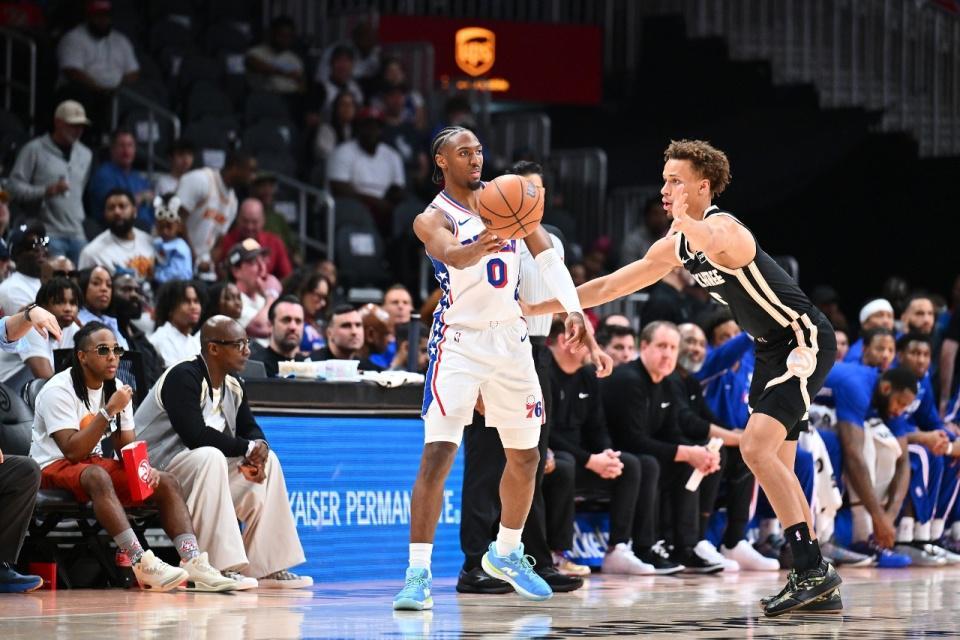 开云手机注册-杰伦35+10+7！老鹰逆转76人豪取6连胜 马克西31分受伤